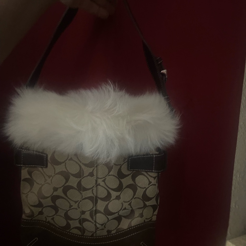 Coach shoulder bag with fur